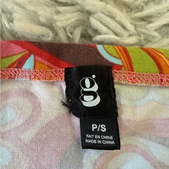 Colorful Retro Patterned Mini Skirt - Picture 3 of 3